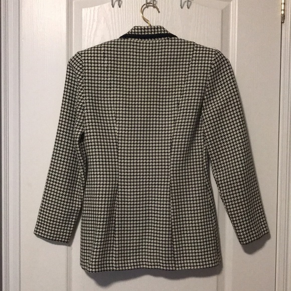 Francine Browner Petites Blazer - Picture 2 of 4